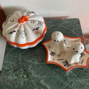 TEMPTATIONS “BOOFETTI” HALLOWEEN SET NWOT WITH CANDY BOWL AND SPICE SET